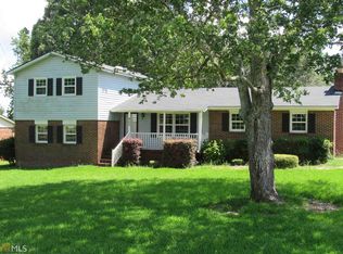 903 Crystal Dr, Thomaston, GA 30286