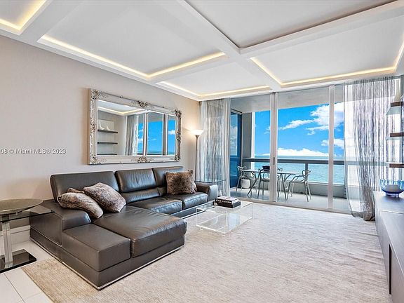 5th image of 6899 Collins Ave Unit 702