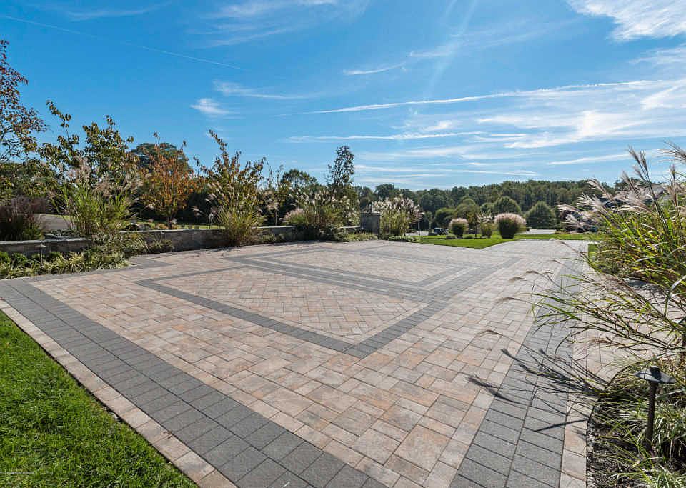 4 Maple Leaf Dr, Holmdel, NJ 07733 Zillow