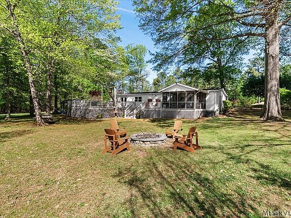 4th image of 262 Dove Manor Rd