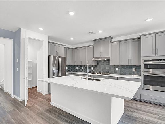 #GuardianRealty 755 Tallgrass St Summerlin Rental home kitchen_07282025