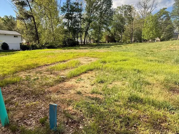 4919 Macon Rd, Rockville, MD 20852