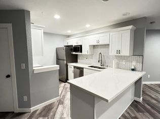 1827 Filbert Rd #101, Lynnwood, WA 98036