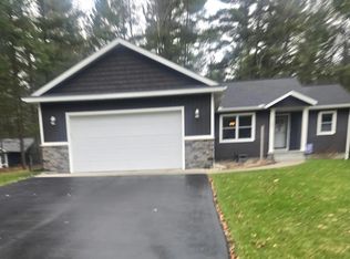 300 White Fawn Ct, Prudenville, MI 48651
