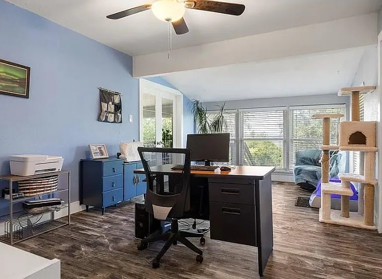 1214 Amanda Cir — Photo 17