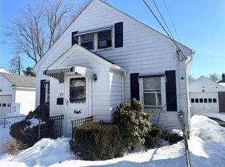 39 Hillview Ave, Providence, RI 02908
