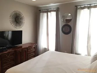 Rented by aptsandlofts.com