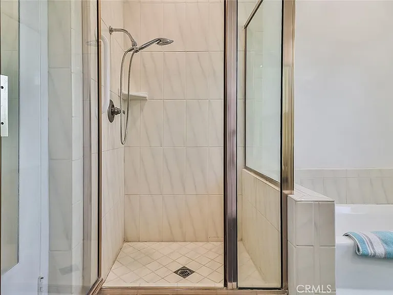 23540 Kivik St — Photo 33