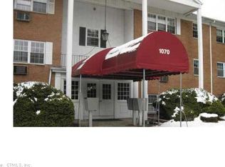 1070 New Haven Ave APT 49, Milford, CT 06460