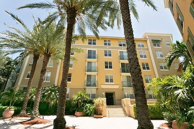 1st image of 630 S Sapodilla Avenue #Ph16