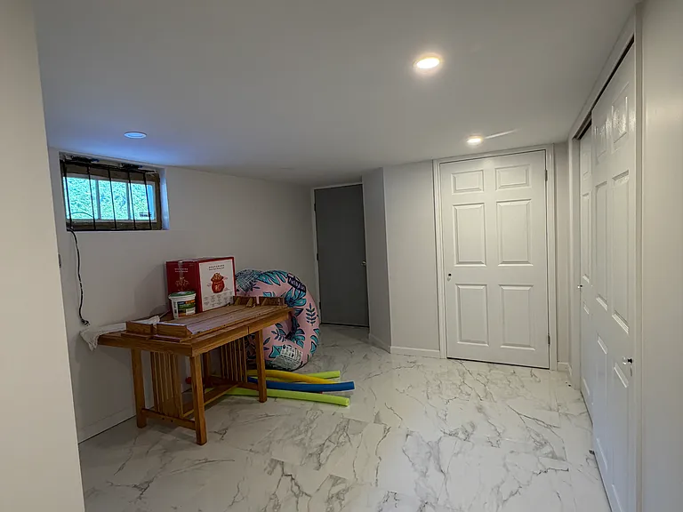24 Arlington Ave — Photo 23