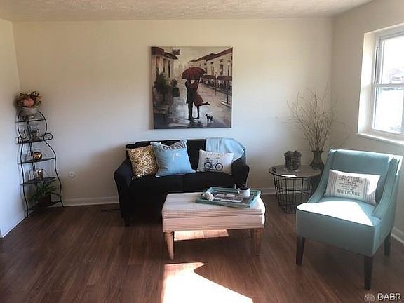 5th image of 2209 Mattis Dr