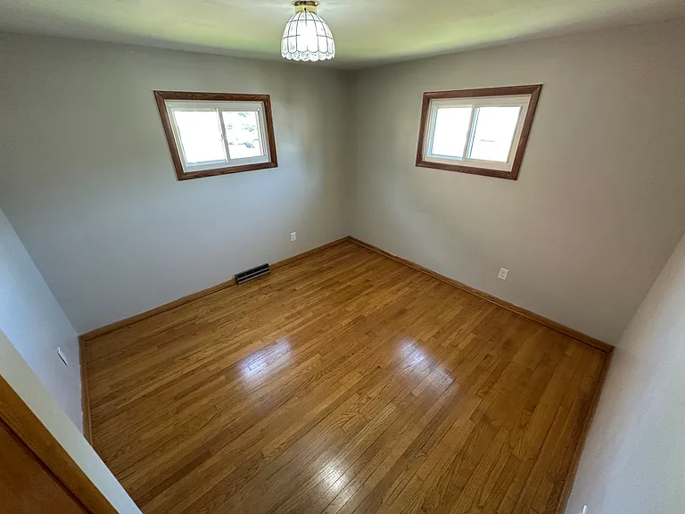 649 E Hopocan Ave — Photo 5