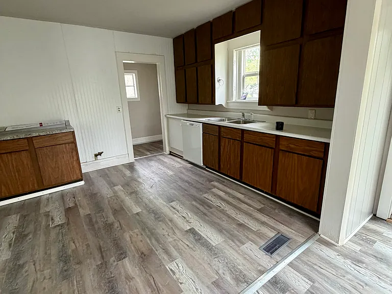1652 Wisconsin Ave #1 — Photo 6