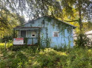 124 Augusta Ave, Thomasville, GA 31792