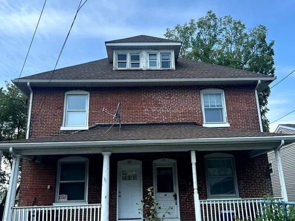 30 Church St, Willow Grove, PA 19090