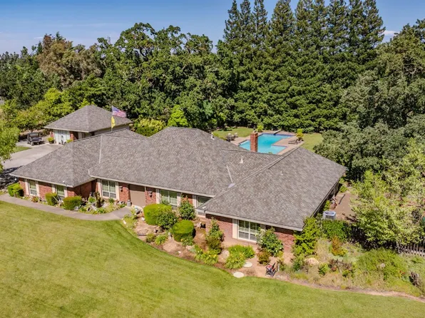 9069 Bader Rd, Elk Grove, CA 95624