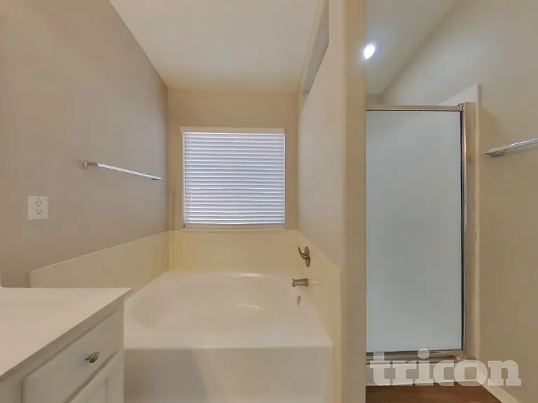 9215 W Sandra Ter — Photo 12