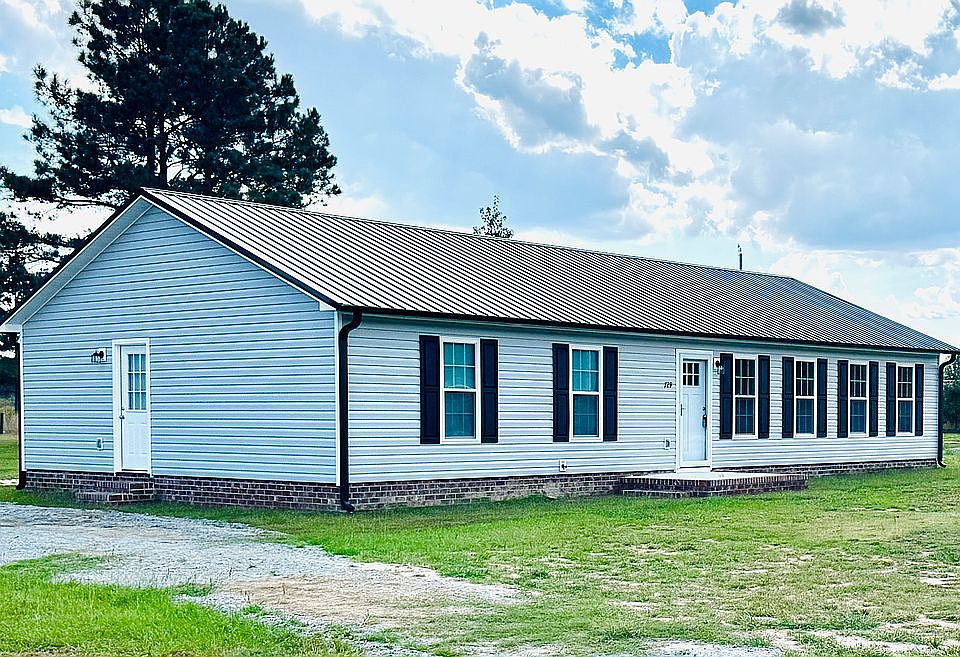 1st image of 729 Tracy Rd