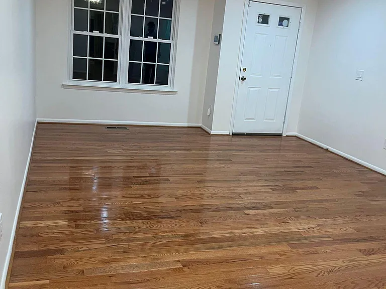 Living Room Pic1 (with renovated hardwood Flooring)