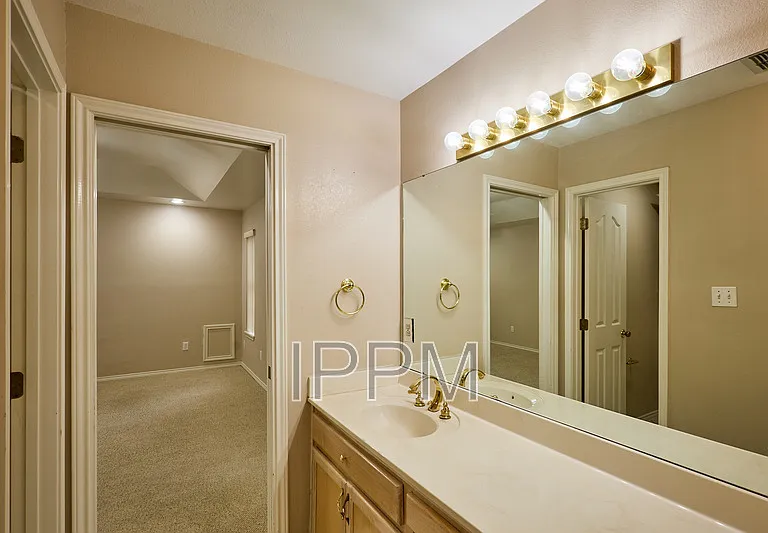 1309 Summerfield Ln — Photo 18