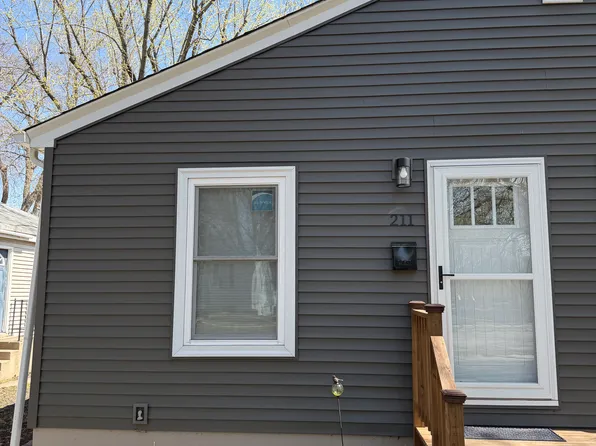 211 12th Ave N, Hopkins, MN 55343