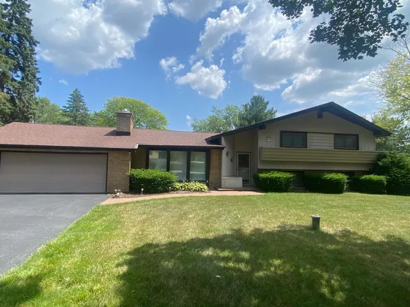 W134S6436 Windsor ROAD, Muskego, WI 53150