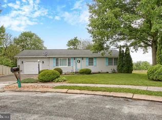 29 Hughes Dr, Abbottstown, PA 17301