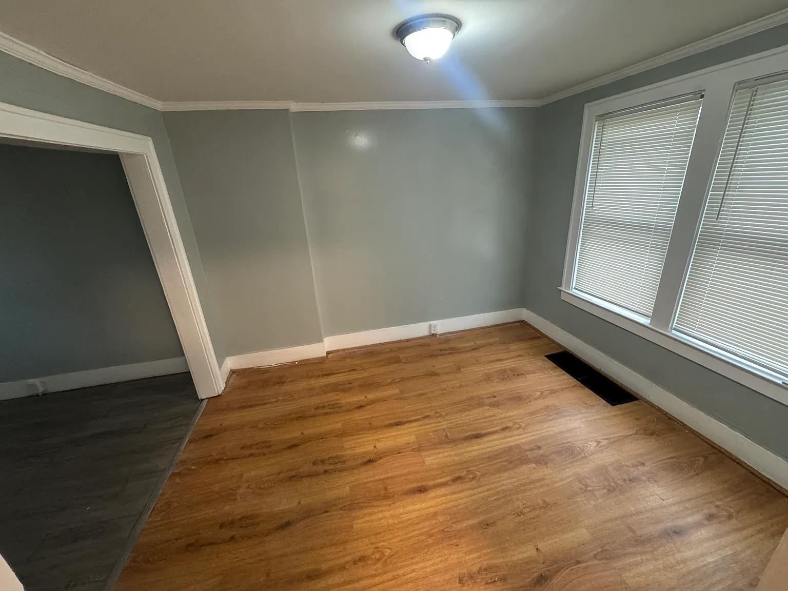 2 bed, 1200 sqft, $1,150 — Photo 4