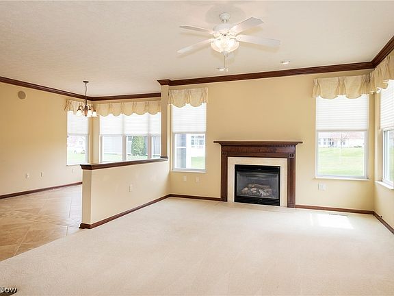 4th image of 2149 Southampton Ln