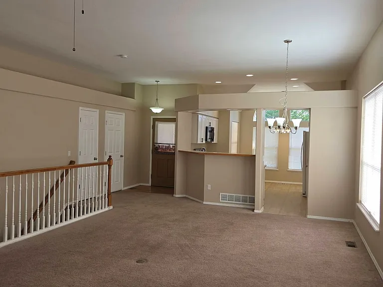 1329 Nutwood Dr — Photo 3