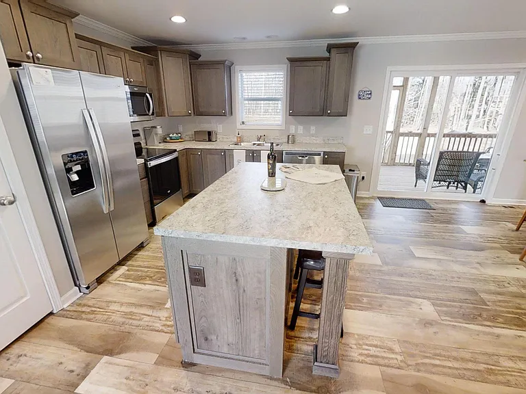 690 Hemlock Loop — Photo 13
