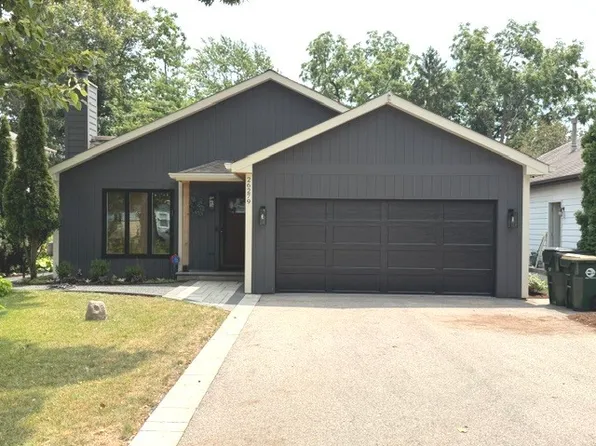 26279 N Hickory Ave, Mundelein, IL 60060