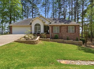75 Timberton Dr, Hattiesburg, MS 39401