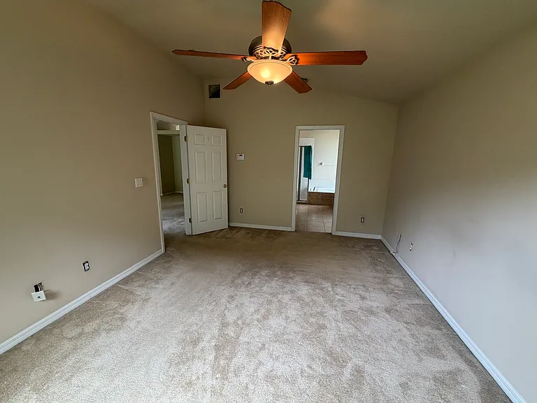 6802 Stoneheath Ln — Photo 12