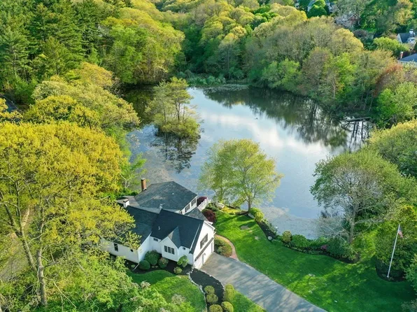 715 Summer St, Marshfield, MA 02050