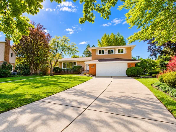 1305 W Mulberry Ln, Arlington Heights, IL 60005