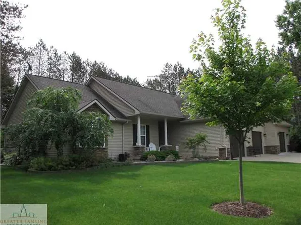 7200 W Hidden Lk, Perry, MI 48872