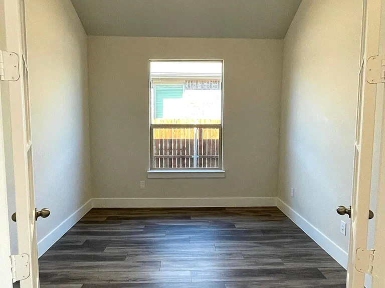 1829 Arbor Dr — Photo 7