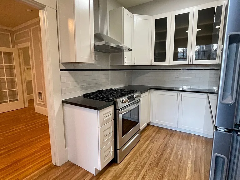 2070 Fell St #8 — Photo 4