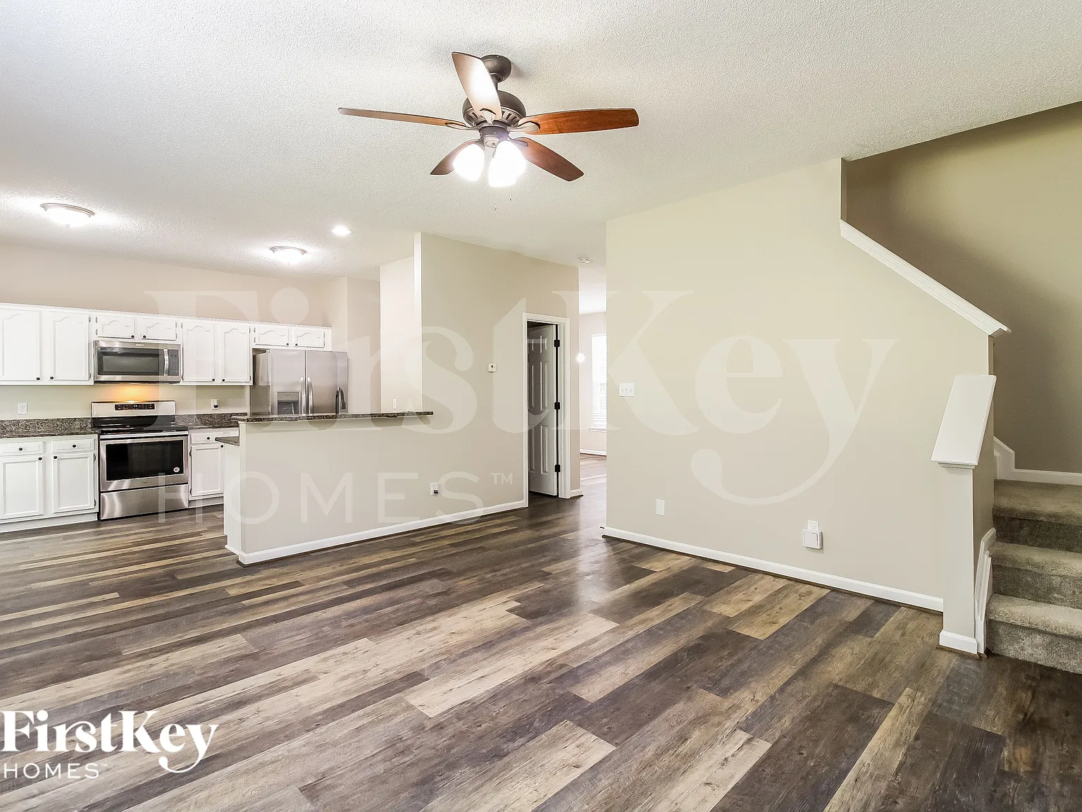 3 bed, 2.5 bath, 1536 sqft, $1,960 — Photo 3