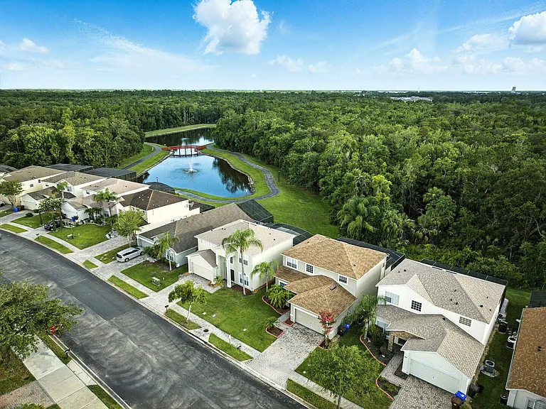 Cumbrian Lakes Dr — Photo 44