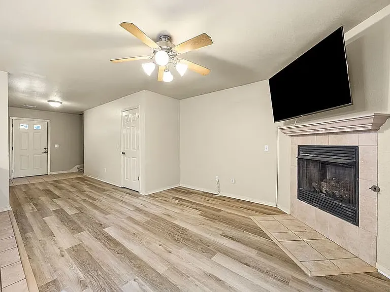 2351 W Skyler Dr — Photo 5