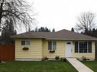 190 NW Zobrist St, Estacada, OR