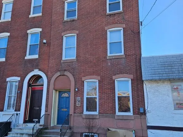 2204 E York St, Philadelphia, PA 19125