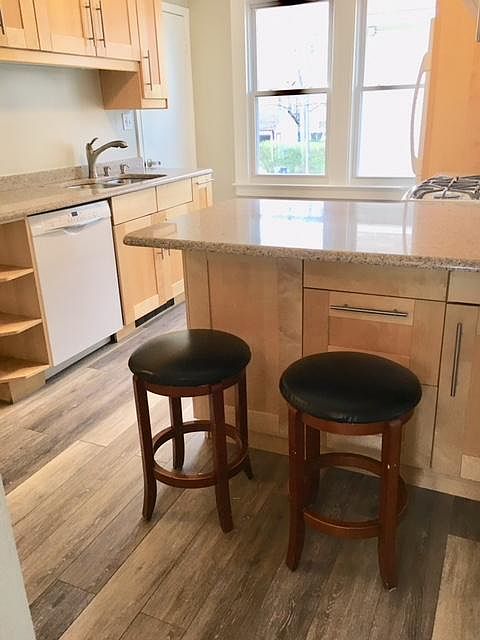 newly remodeled kitchen - peninsula seating 