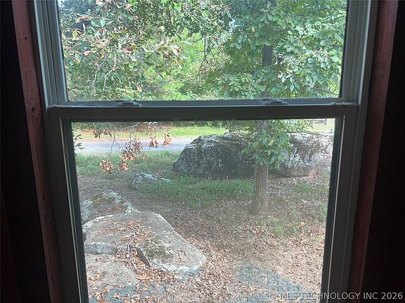 5th image of 224 E 1153rd Rd