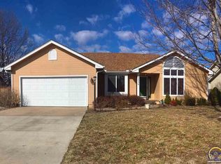 5656 SW 35th St, Topeka, KS 66614