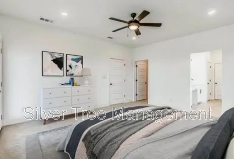 9073 Quarry Hill Ct — Photo 9