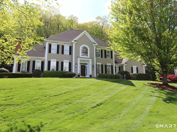 19 Devonshire Court, Avon, CT 06001